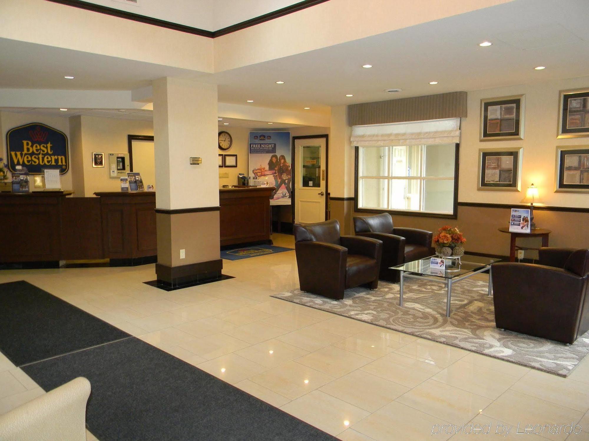 Super 8 By Wyndham Brockville Interior photo